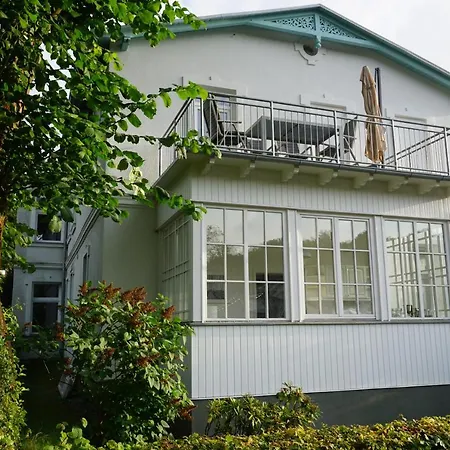 Ferienwohnung Rugen Findling *